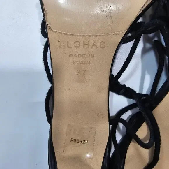 ALOHAS Unique Laced Heel in Black